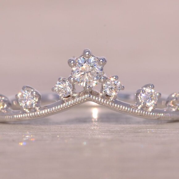 Gabriel and Company Signed White Gold and Natural Diamond Chevron Ring